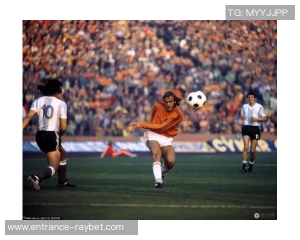 1986年世界杯经典对决阿根廷与荷兰的传奇之战回顾与分析